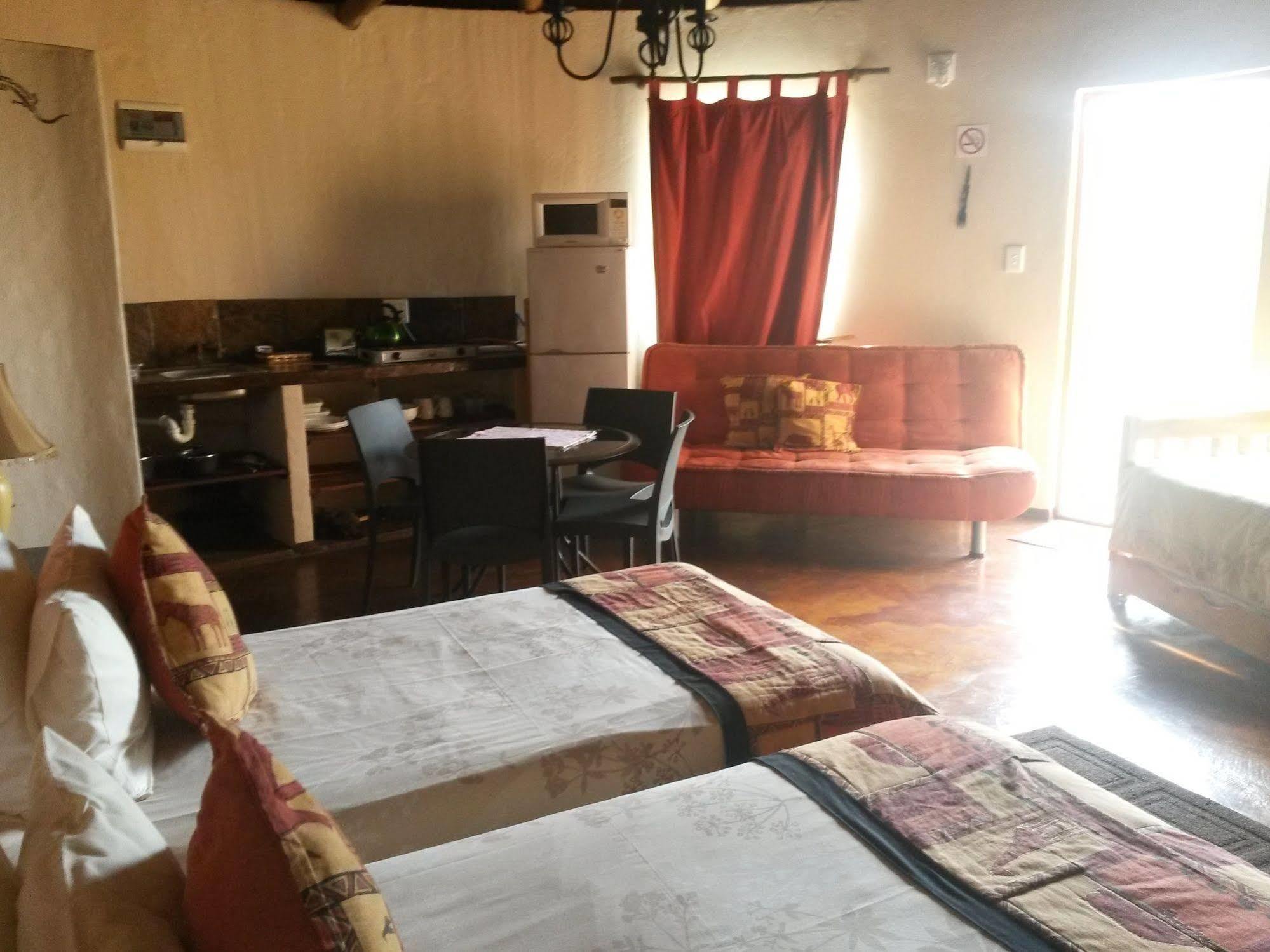African Sun Guest House จอร์จ ภายนอก รูปภาพ